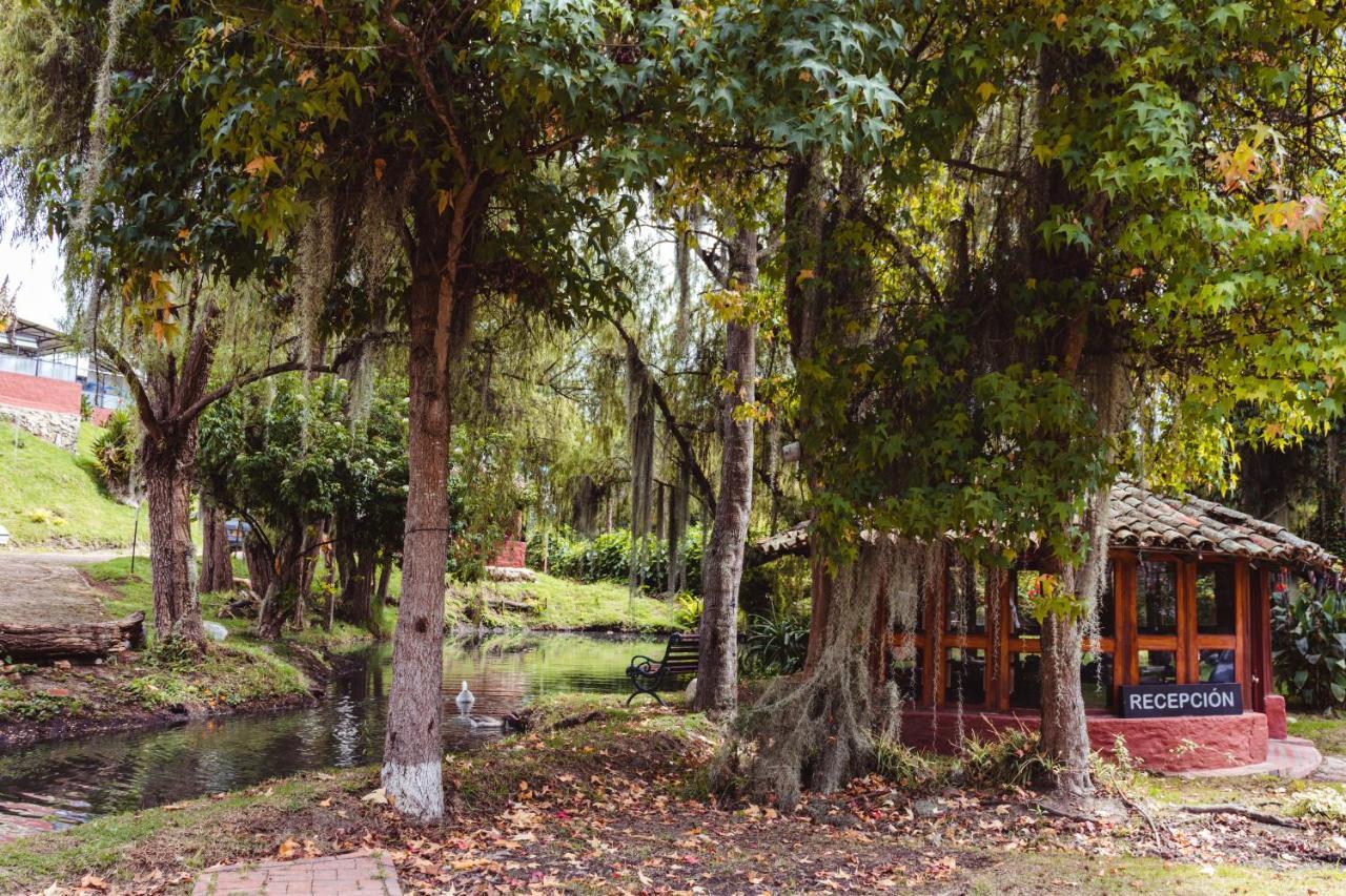 Chía Hotel Y Centro De Convenciones Pueblito De Yerbabuena Paraiso Natural מראה חיצוני תמונה