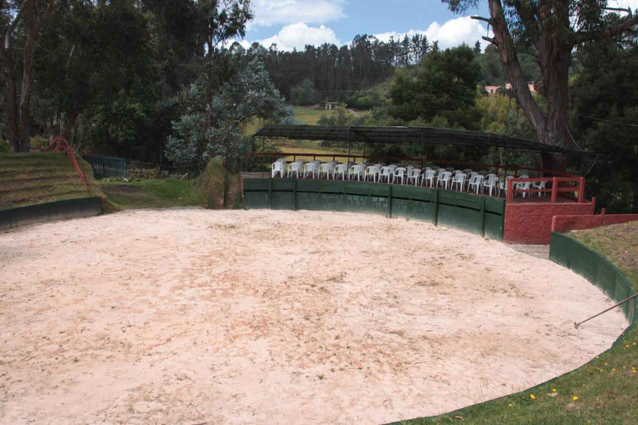 Chía Hotel Y Centro De Convenciones Pueblito De Yerbabuena Paraiso Natural מראה חיצוני תמונה